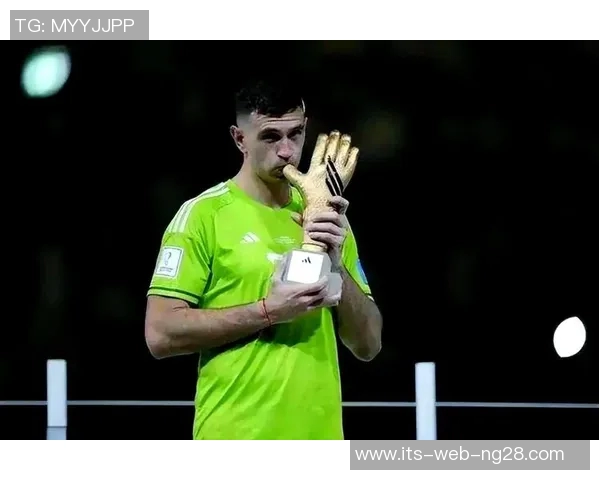 马丁内斯的传奇旅程与足球生涯的辉煌成就探讨